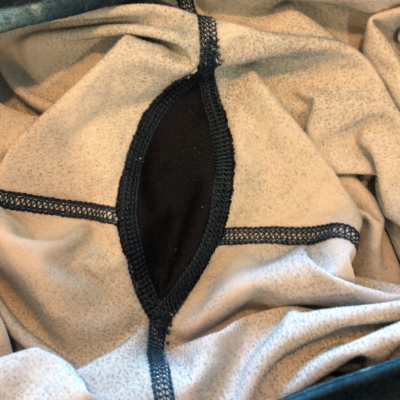 Underarmour cropped leggings - Picture 3 of 3